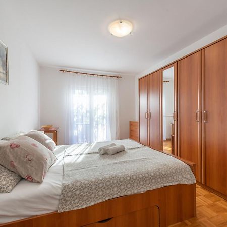 Comfortable Apartments In Peroj Near The Sea Exterior foto