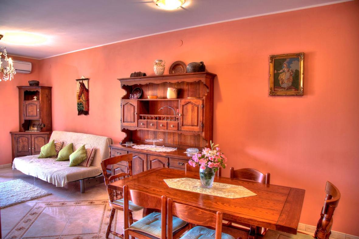 Comfortable Apartments In Peroj Near The Sea Exterior foto